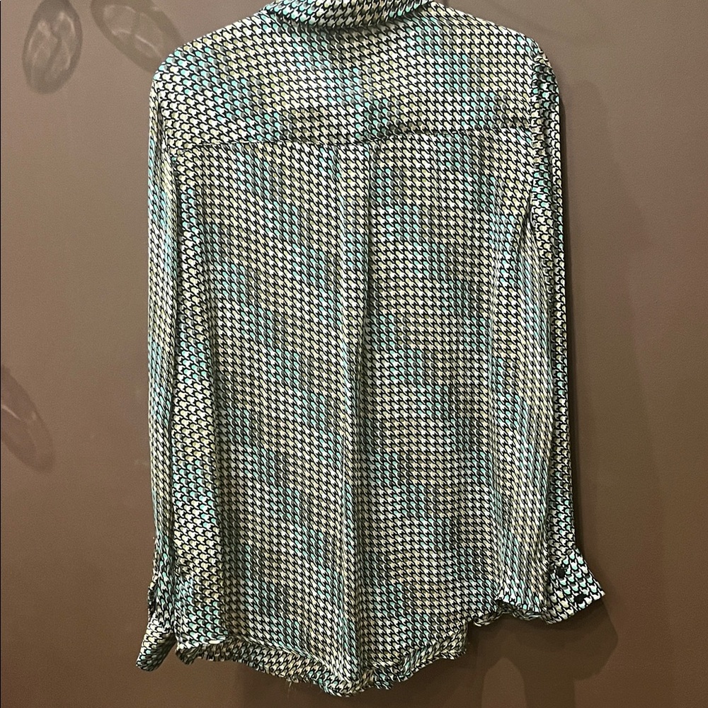 Vero Moda Green Geometric Shirt - Picture 4 of 5